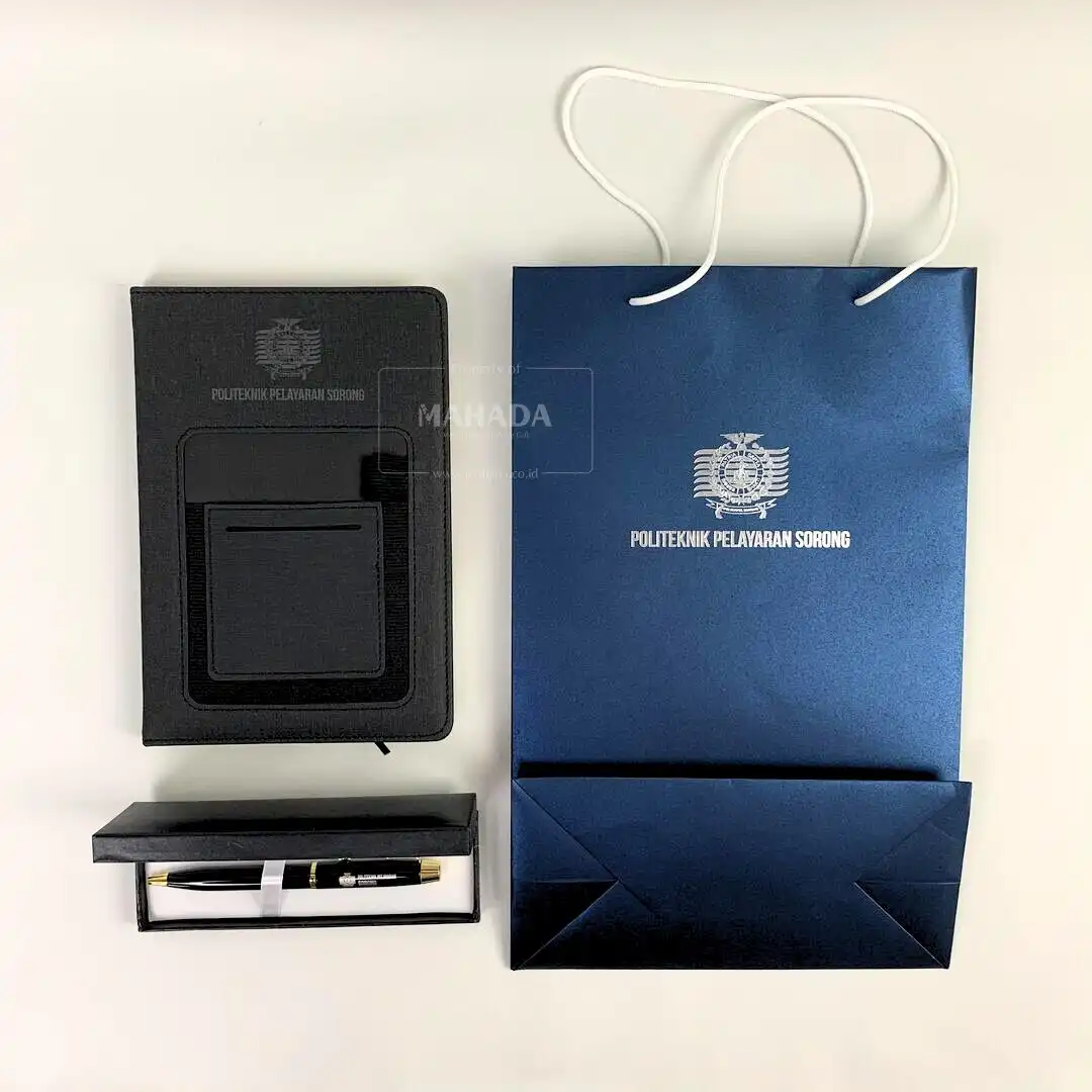 Seminar Kit 3 Berisi Buku Agenda Kulit, Pulpen, dan Paperbag