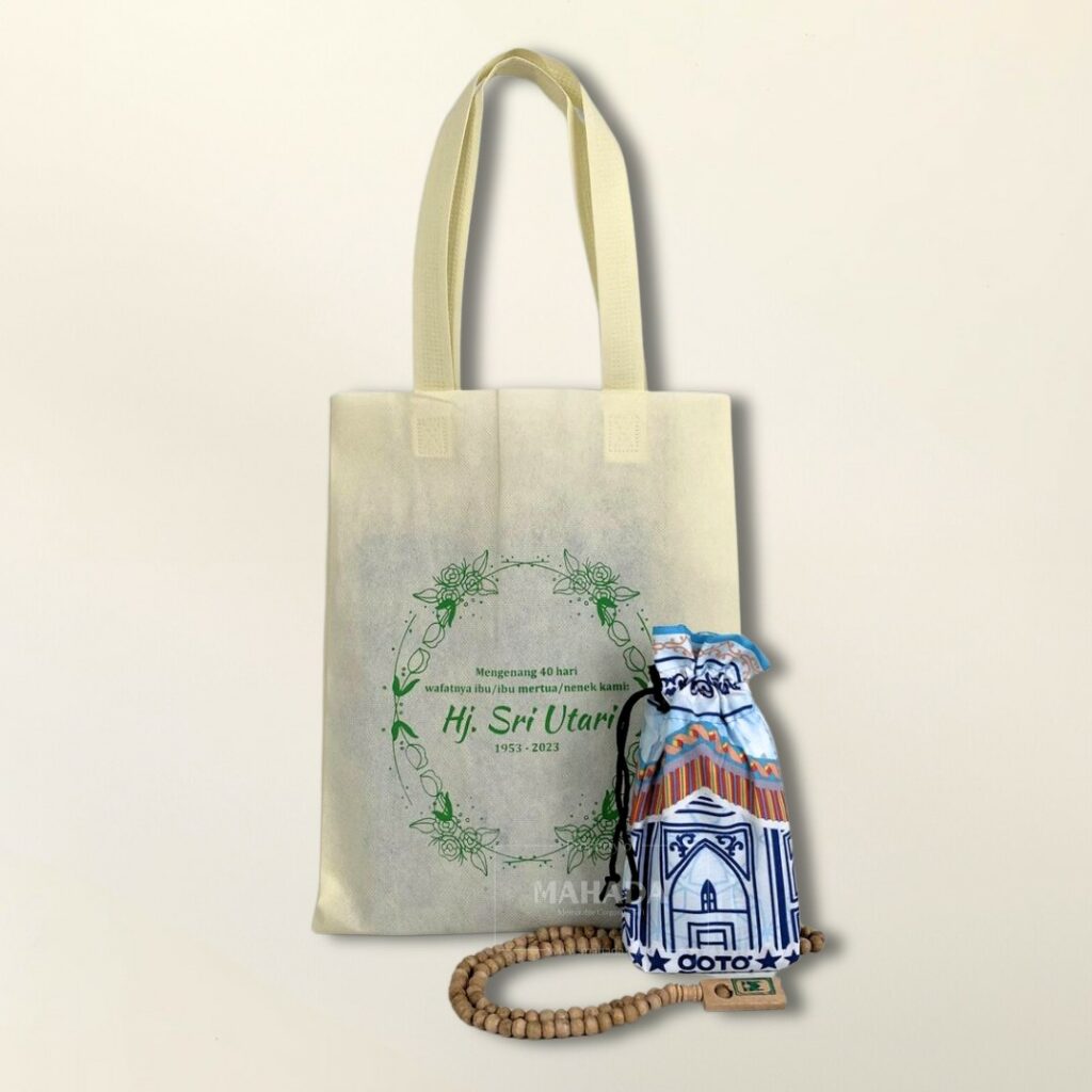 Seminar Kit 3 Berisi Sajadah, Tasbih dan Goodiebag (2)