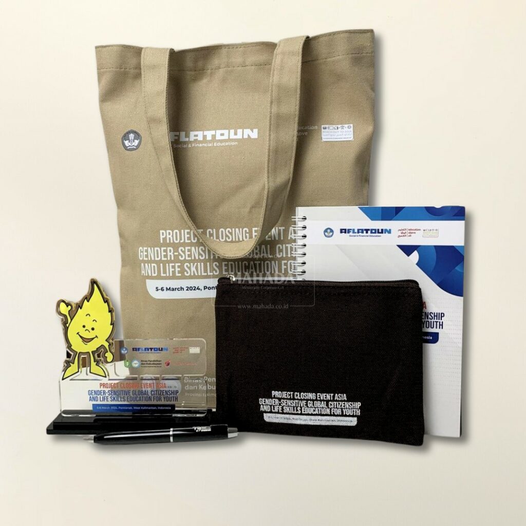 Seminar Kit 5 Item Custom Souvenir Corporate Berisi Totebag, Plakat Akrilik, Pouch, Buku Agenda, Pulpen