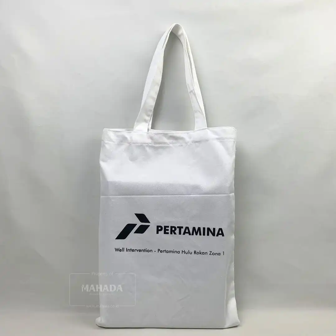 Souvenir Kantor 3 Berisi Totebag Dengan Logo Perusahaan Souvenir Kantor 3 Berisi Totebag Dengan Logo Perusahaan