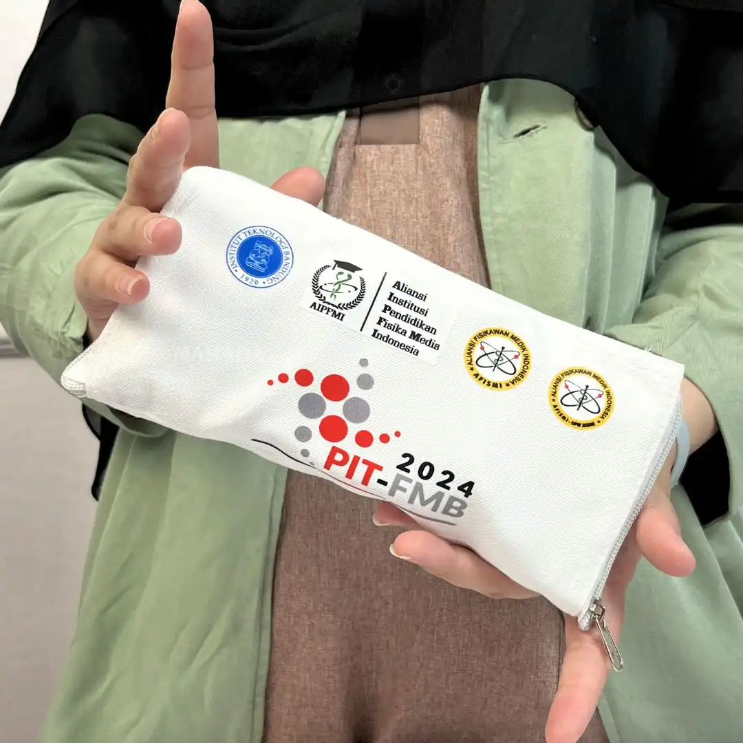 Seminar Kit Berisi 4 Item Souvenir Tas Totebag, Pouch, Lanyard dan Pulpen Metal Untuk Souvenir Acara (3)