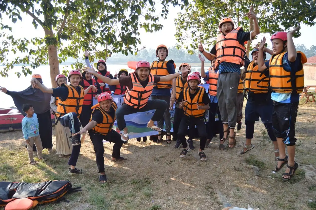 Susunan Panitia Gathering Perusahaan