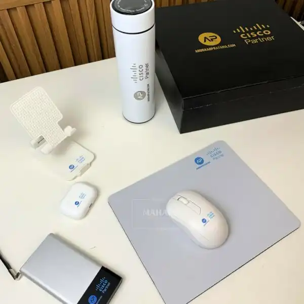 Gift Set 6 Item Custom Souvenir Acara Packaging Hardbox Berisi Mousepad, Powerbank, TWS, Phone Holder, Mouse dan Tumbler Stainless (4)