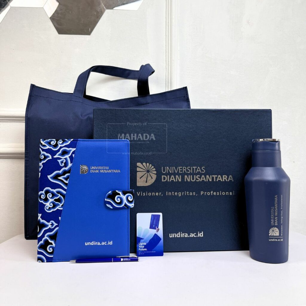 Gift Set 5 Item Berisi Buku Agenda Batik, Pulpen, Totebag, Tumbler Stainless dan E Money (2)
