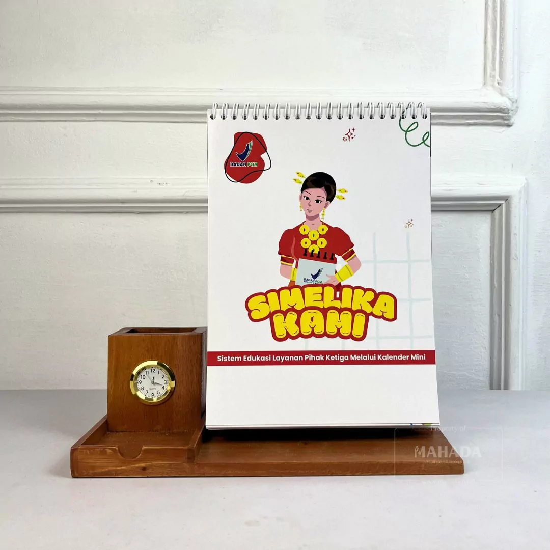 kalender meja custom berbahan kayu (1)