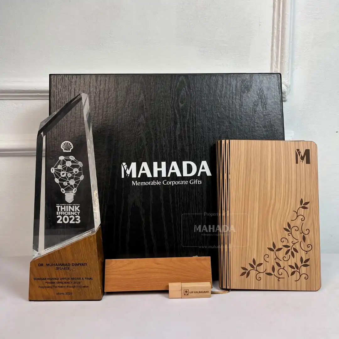 plakat kombinasi akrilik dan kayu custom mahada (4)