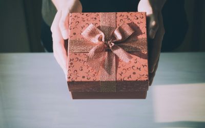 Corporate Gift untuk Klien Baru: Kapan dan Apa yang Harus Diberikan?
