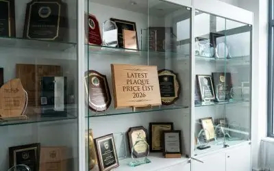 Daftar Harga Plakat Terbaru 2026